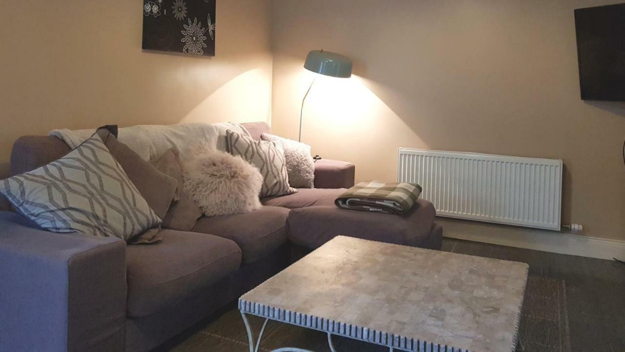 Ethan Cottage Cill Airne Esterno foto